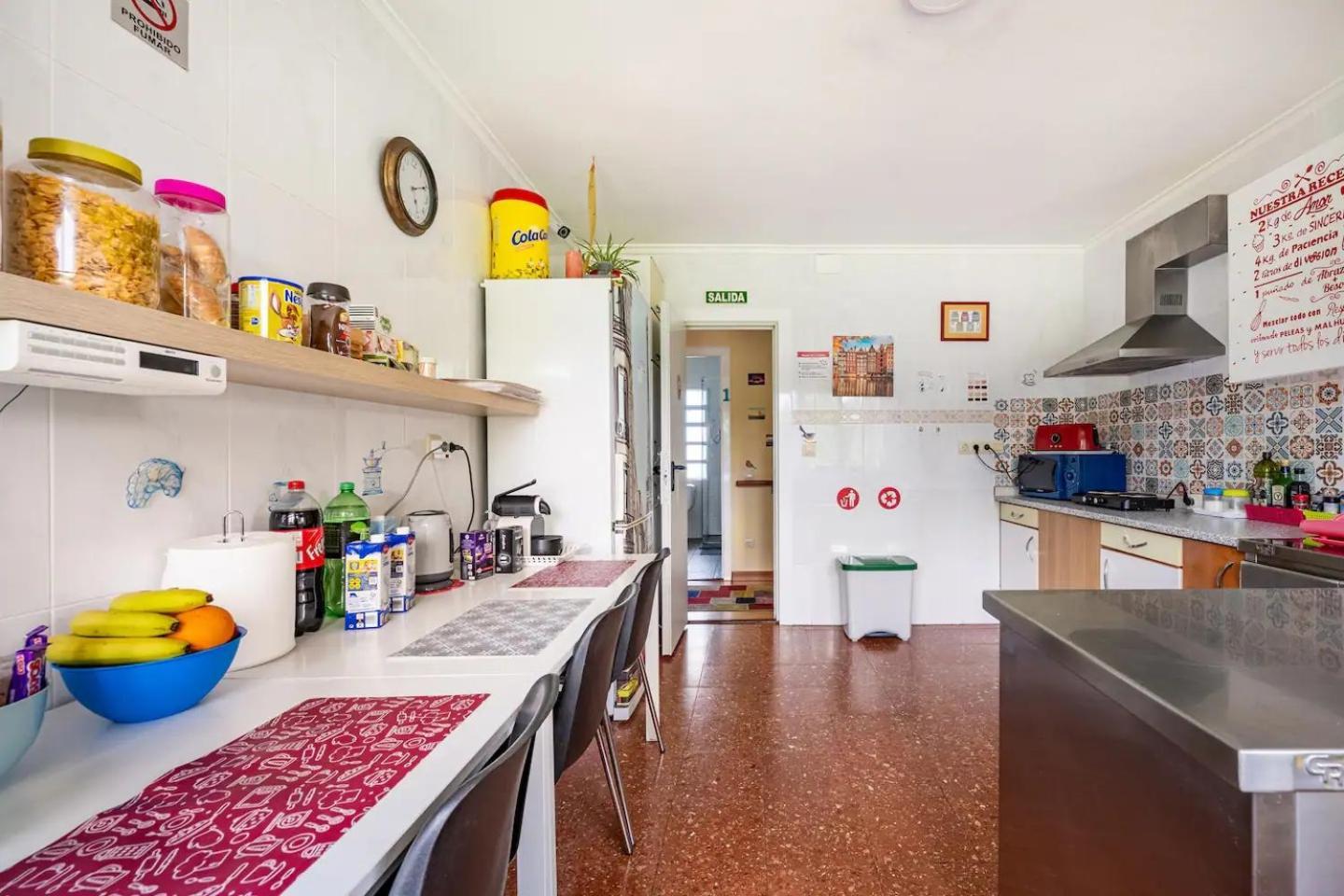 Вилла Family House Хихон Экстерьер фото
