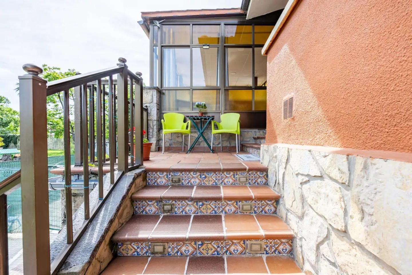 Вилла Family House Хихон Экстерьер фото
