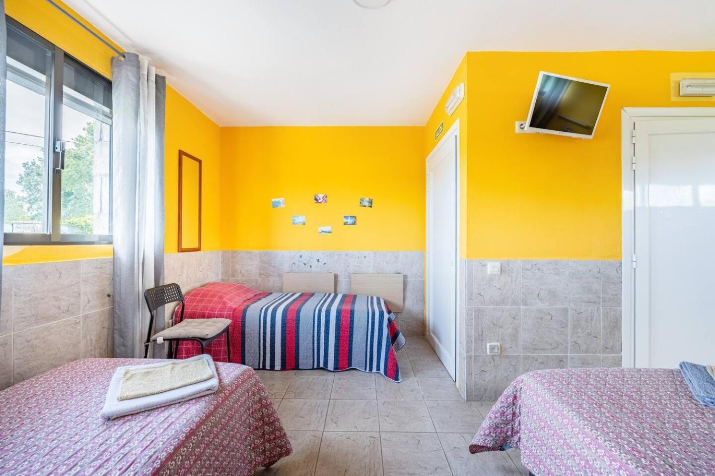 Вилла Family House Хихон Экстерьер фото