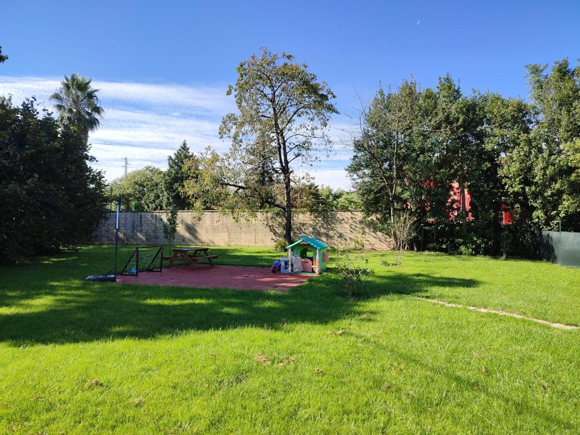 Вилла Family House Хихон Экстерьер фото